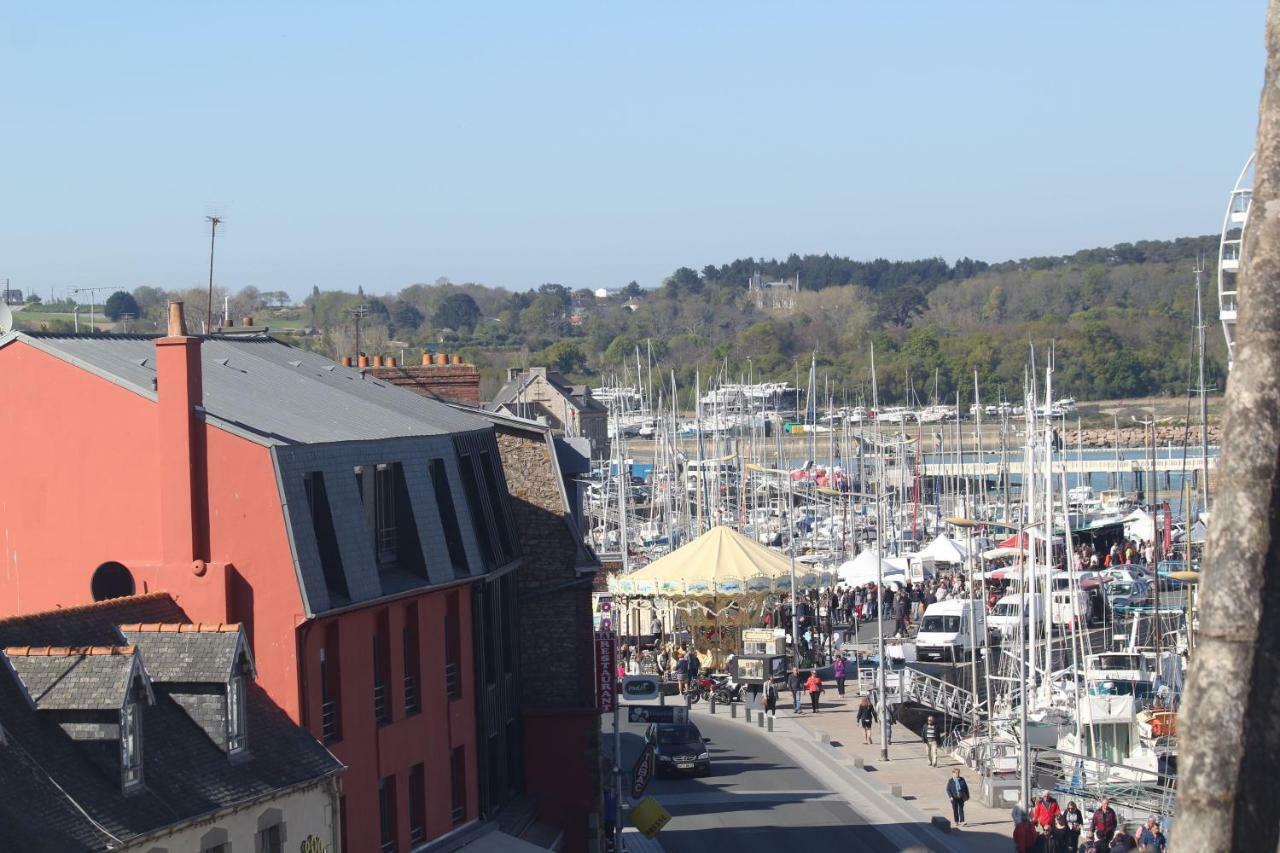 Gites Du Port Paimpol Exterior photo